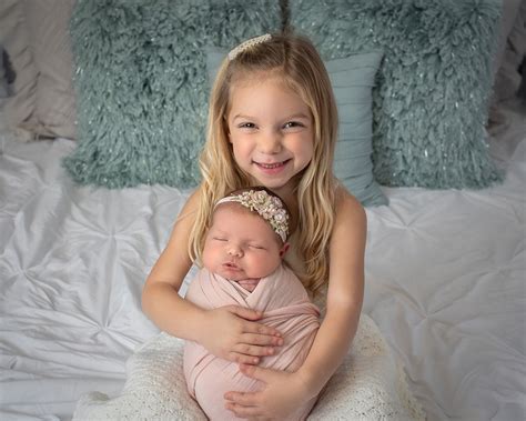Sisters Photography Three Sisters | New Baby With Sisters
