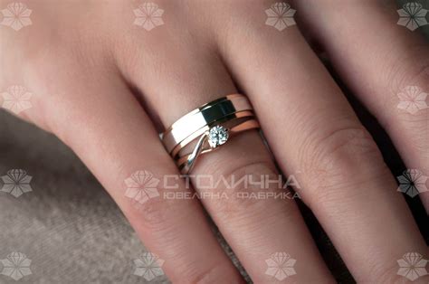 Как правильно комбинировать обручальное и помолвочное кольцо? | Wedding.ua