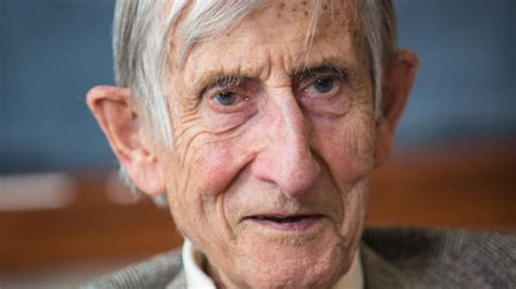 Freeman Dyson, famed physicist and creative force, dies at 96 - CNET