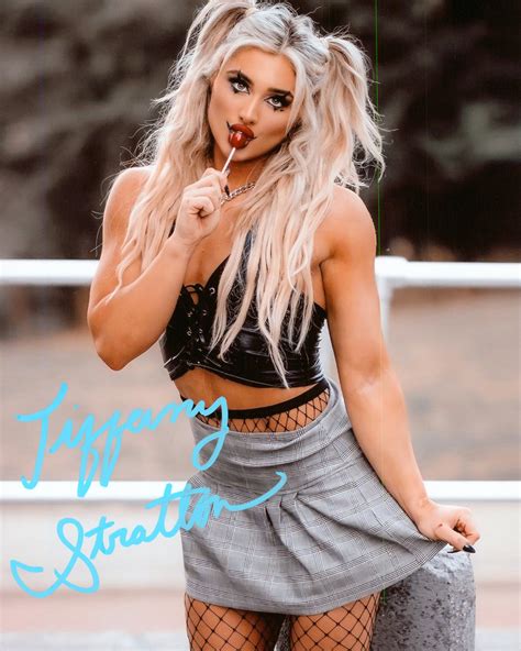Tiffany Stratton signed 8x10 Photo – Signed By Superstars