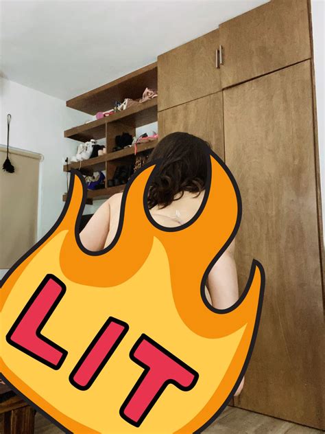 Karely Ruiz Oficial on Twitter: "Acabo de dejarles una nueva fotito 🥵🔥