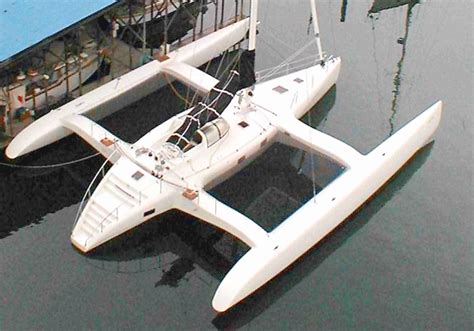 Kurt Hughes Multihull Design - Catamarans and Trimarans for Cruising ...