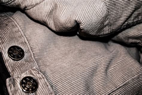 Comment porter le velours avec style ? – Ma Chronique