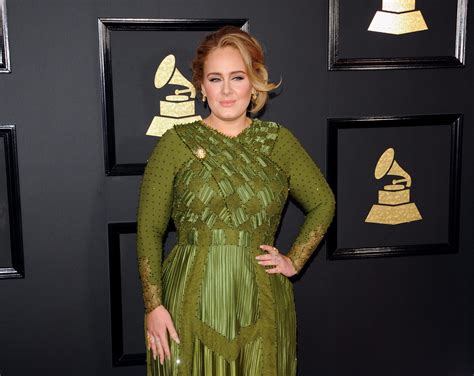 Top 20 Most Famous Singers In The World - Hood MWR