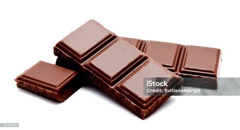 susu hitam cokelat utuh terisolasi  atas putih foto stok