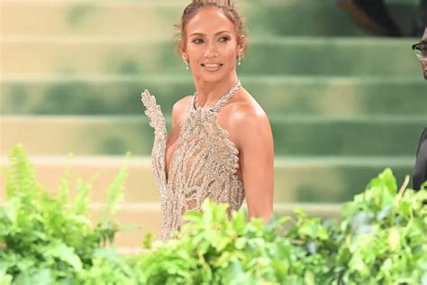 Jennifer Lopez Likes Accusatory Instagram Post Amid Ben Affleck Divorce ...