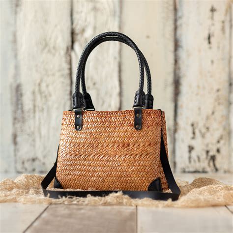 Revealing the Hidden Stories Behind Lea and Simmons' Timeless Luxury Handbags