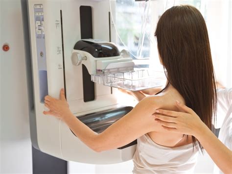 Medical doctors help explain emory breast imaging screening results 40