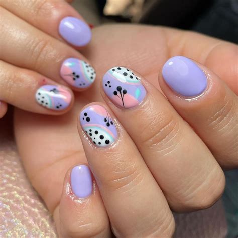 6 ideas de uñas lila que arrasan en 2025: elegantes y bonitas