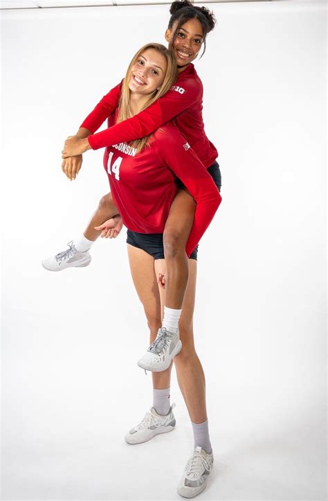 「2m06 6ft9-CAN-Anna Smrek」おしゃれまとめの人気アイデア｜Pinterest｜Tallgirlfandom | 背の