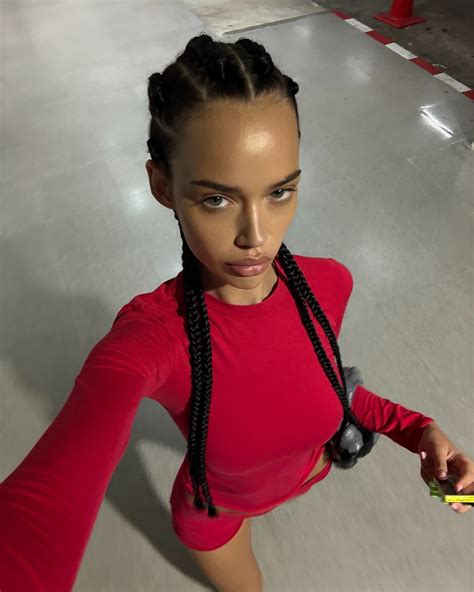 DASHA ILYUSHCHYTS (@dasha.ilyushchyts) • Instagram photos and videos