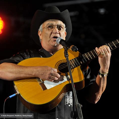 eliades ochoa telecharger  ecouter les albums