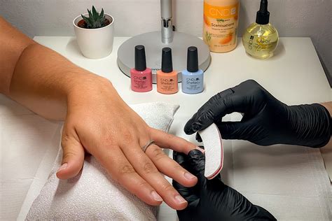 Manicure - Fleur's Beauty