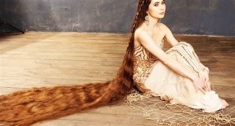 For twenty years, this girl has not had her hair cut. – skysbreath.com