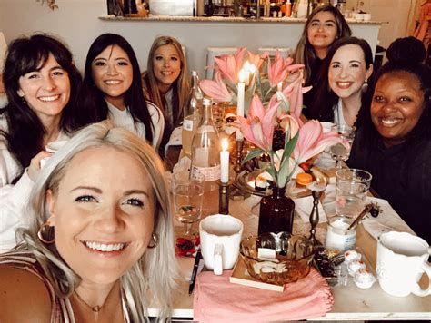 Here’s Your Sign to Try an Indoor Picnic! – SarahJoy.tv