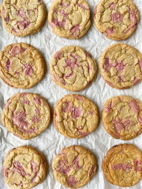 Ruby chocolate chip cookies – Artofit