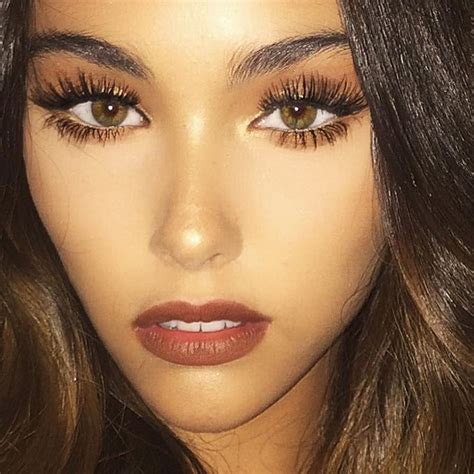 madison beer makeup black eyeshadow bronze eyeshadow nude lipstick