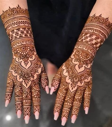 beautiful stylish khafif  hand mehndi designs collections