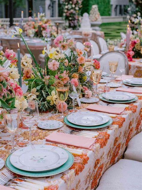 Whimsical garden wedding theme | Honestweddingadvice.com