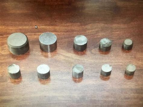 Parmanent Magnet at Best Price in Delhi, Delhi | Alzuber Magnet