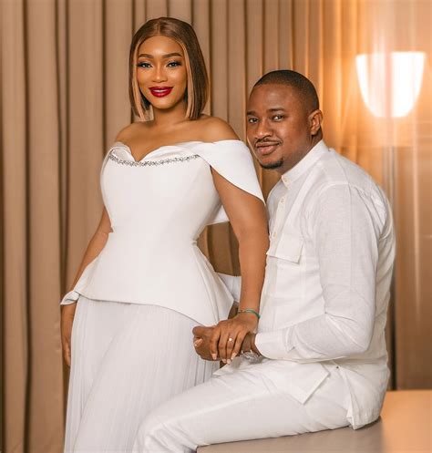 Iris Medias officielle | La femme d'affaire Laetitia Bako offre une