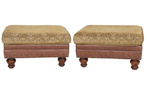 furniture ottomans