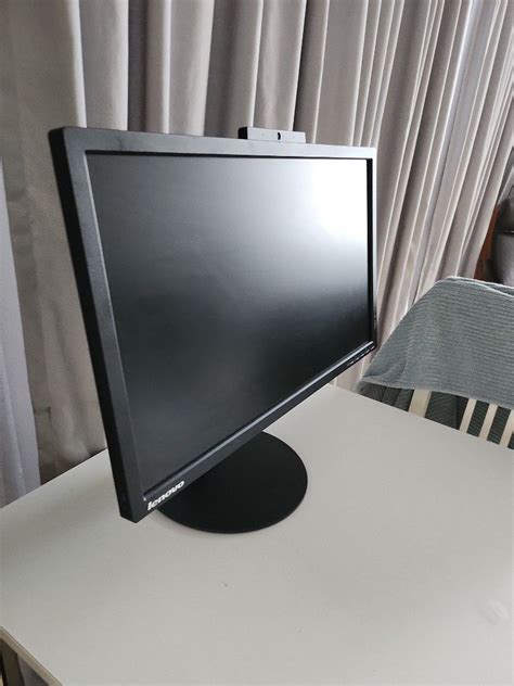 Lenovo monitor (with integrated webcam), Computers & Tech, Parts ...