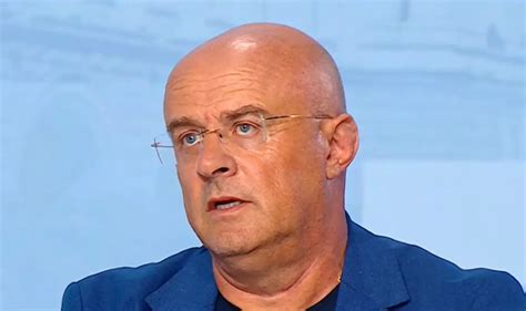 Илхан Андай: Аталай дълго време живя на гърба на хората, той е един от ...