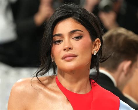 Kylie Jenner Revives Ballet Flats For Her Quiet Luxury Era | POPSUGAR ...