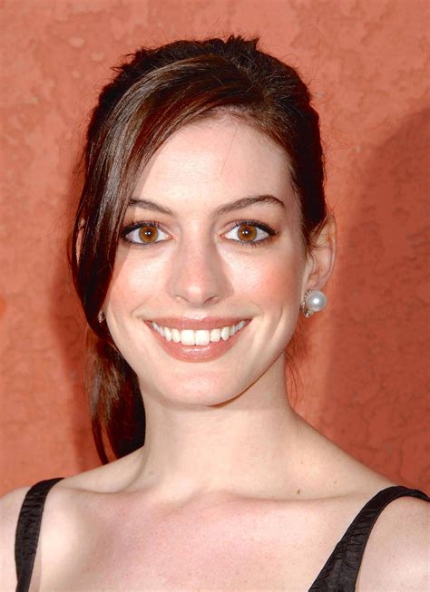 anne hathaway face lift 12