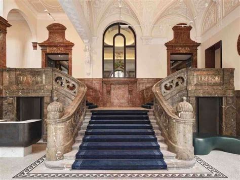 Rosewood Munich: Sharp Design, In-suite Butlers and Schnitzels - Elite ...