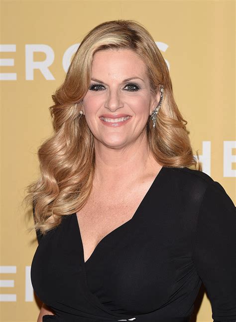 Trisha Yearwood Reveals Her New Haircut Is Inspired by Goldie Hawn