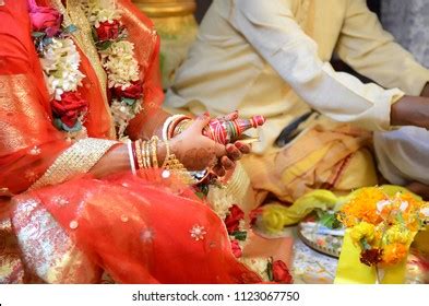 Indian Wedding Rituals Stock Photo 1123067750 | Shutterstock