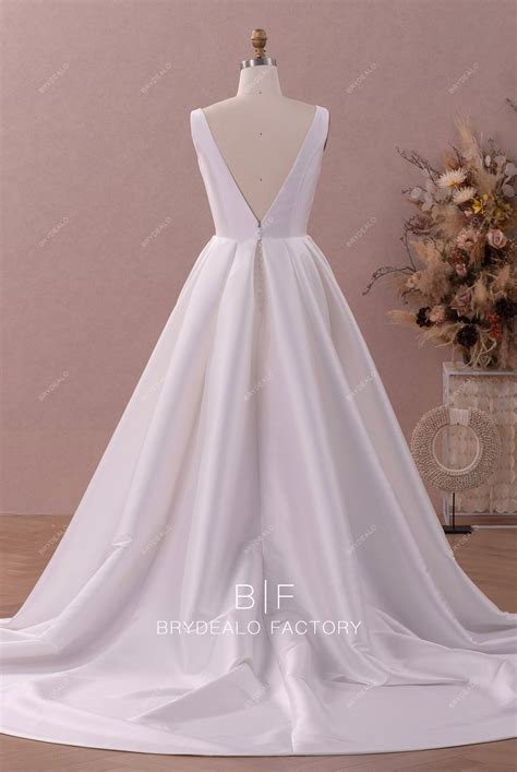 Plunging Neck Noble Mikado Sleeveless Ball Gown Church Wedding Dress