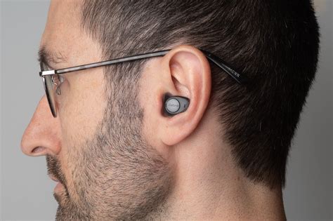 Hearing Aids vs. Cochlear Implants: Which is Right for You ...