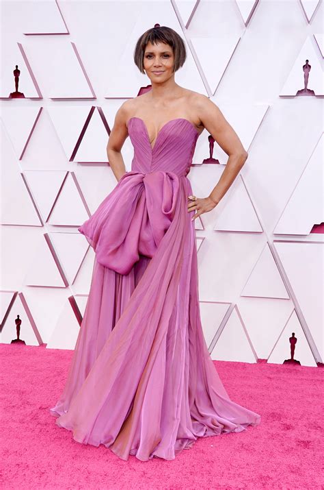 Halle Berry in Bathing Suit is "On Cloud Wine" — Celebwell