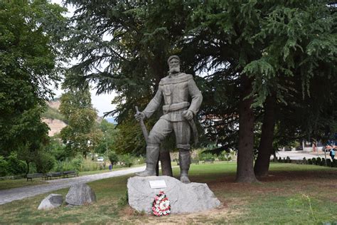 Паметник на Яне Сандански - Мелник