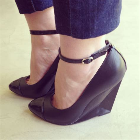 women black wedge heels 1
