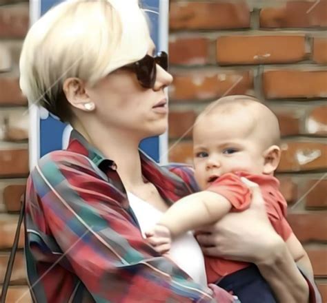 Scarlett Johansson Net worth, Movies, Husband, Age, Facts & More [2024]