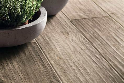 Introduction of Wood-like ceramic tiles + Best buy price - Arad Branding