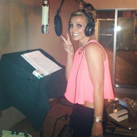 Britney Spears on Twitter: "Studio today! Yay! http://t.co/qmMtNgNnvJ"