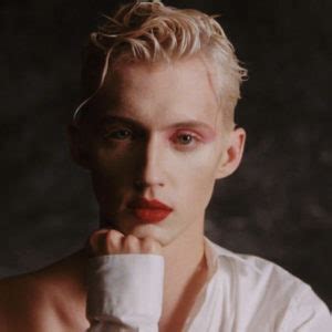 [UPDATED] Troye Sivan Nude Penis Pics! ( 28 Pics ) – Male Celebs
