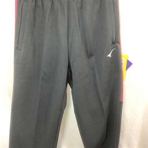 Viral fans of ijchapo are divided over his latest dark track 12