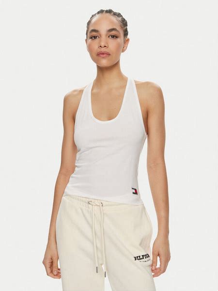 Топ Tommy Hilfiger купить на OZON по низкой цене (1623718110)
