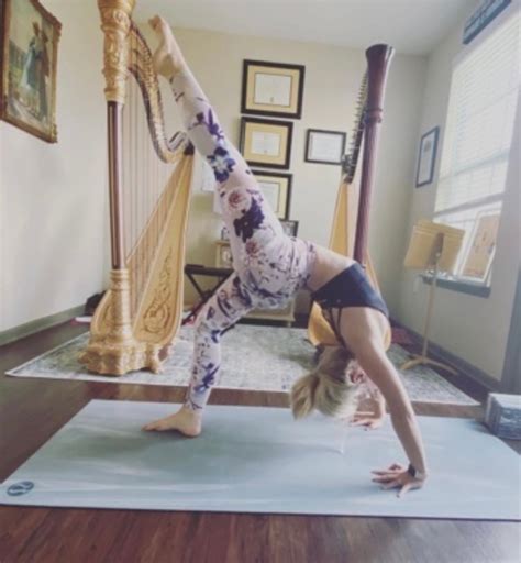 Alix Raspe – New Hampshire Power Yoga