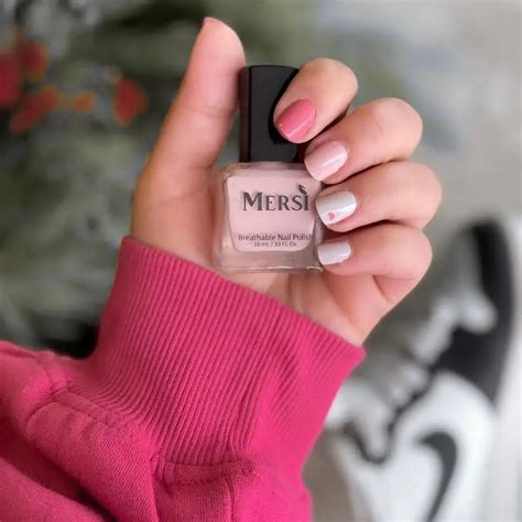 Shop Breathable Halal Nail Polish - Yafa Cosmetics