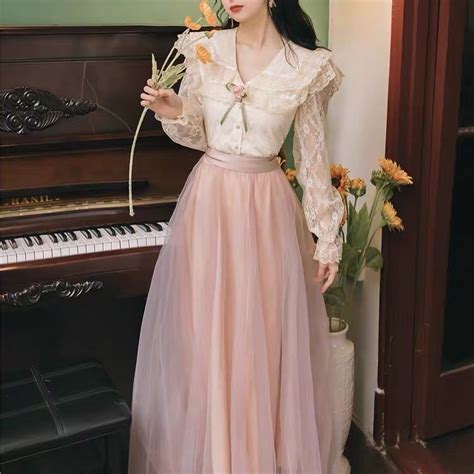 Dora set | Fashion dresses, Vintage dresses, Old fashion dresses