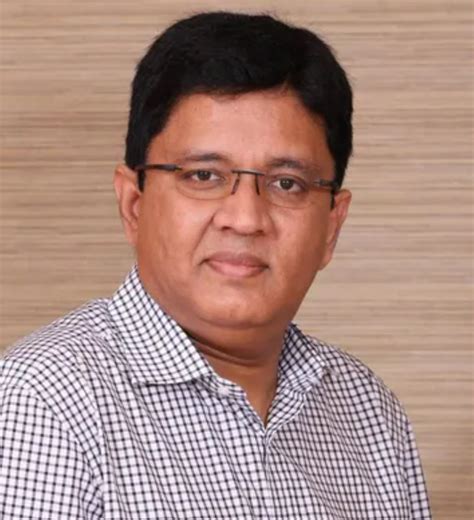 indias richest filmmaker  worth rs  crore   karan johar