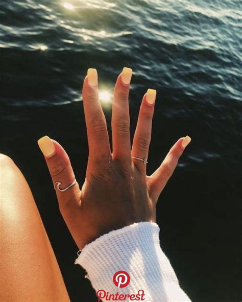 Однотонный маникюр 2020 - 20Nails