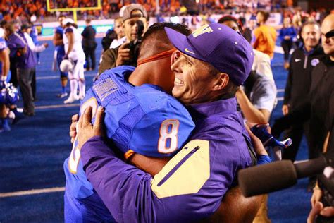 VIDEO: Chris Petersen greets former Boise State players after ...